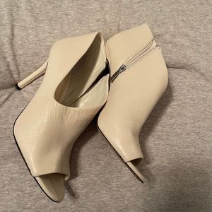 Vince Camuto Off White Heels